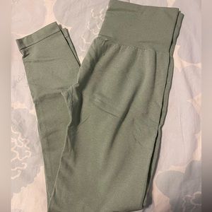 NVGTN Light Green Seamless Leggings M